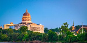 a view of the Missouri state capitol building