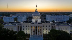 Alabama State Capitol at night